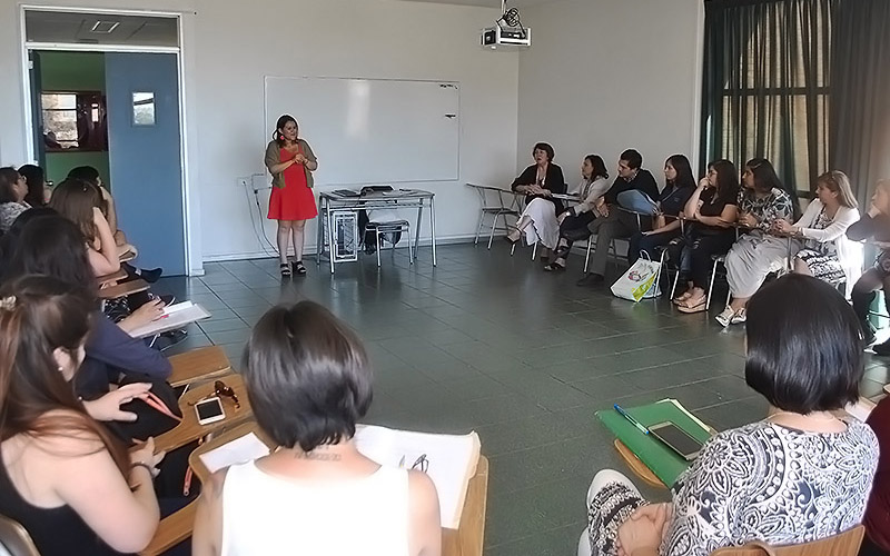 Académicos, estudiantes y colaboradores de Santo Tomás Viña del Mar se capacitan en uso de lengua de señas